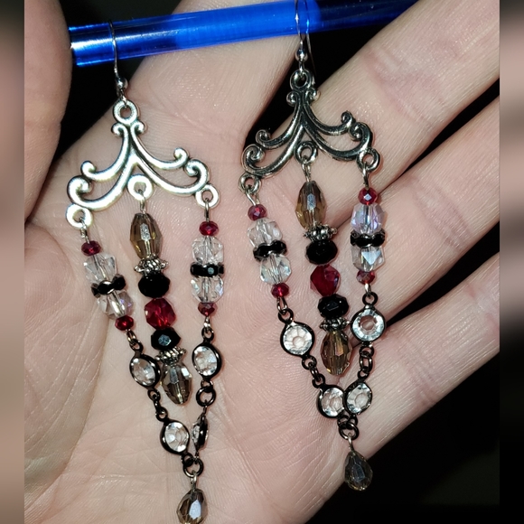 Handmade beaded earrings - Picture 3 of 4